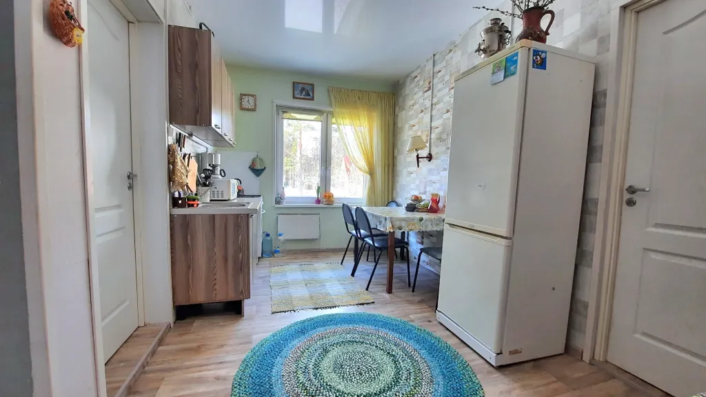 Дом в живописном месте с  видом на реку