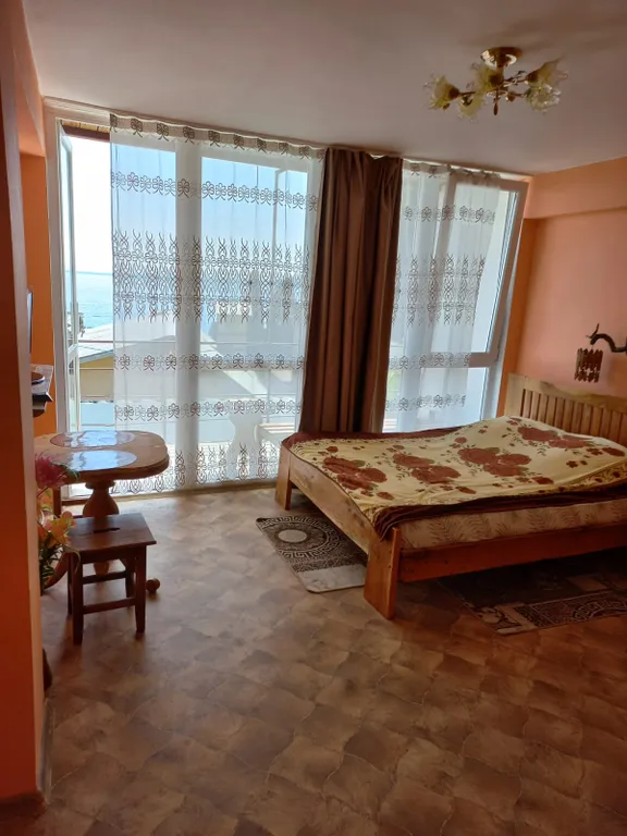 Уютный номер с прекрасным видом на море