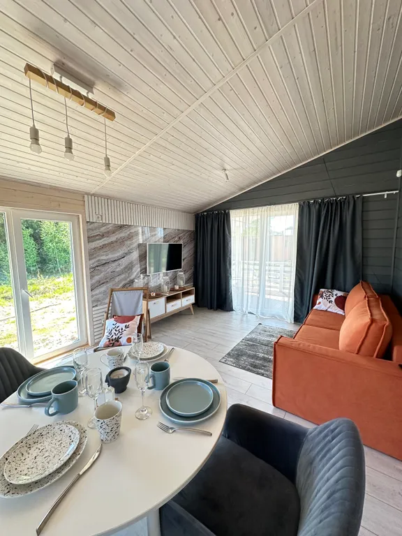 Домик с баней и чаном с видом на лес