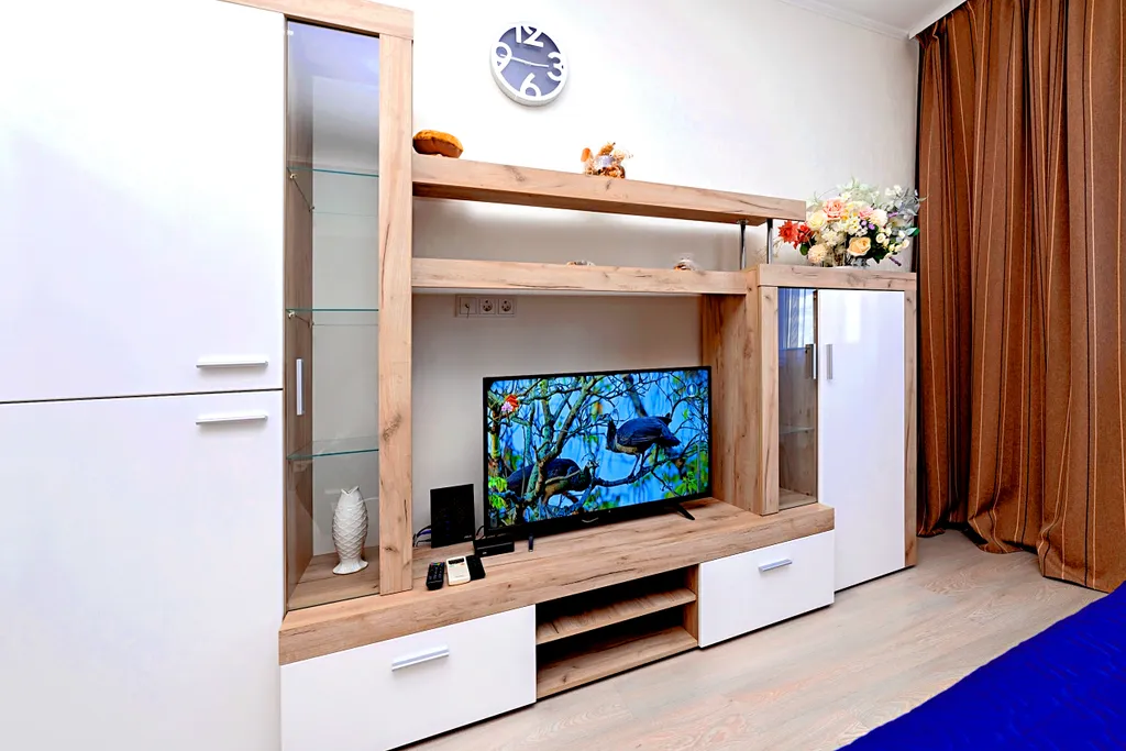 Великолепные апартаменты у озера с видом на лес