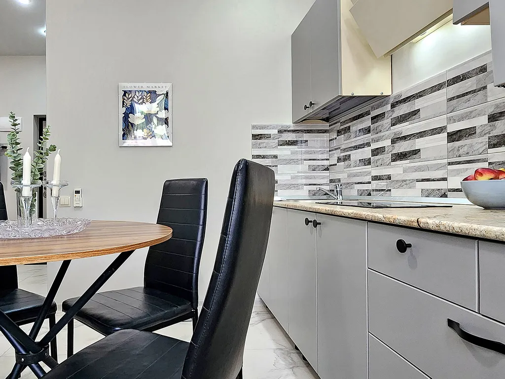 William Morris Apartment