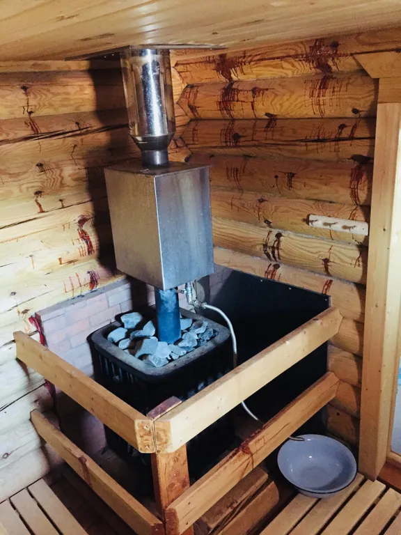 Коттедж Лада в черте города с сауной