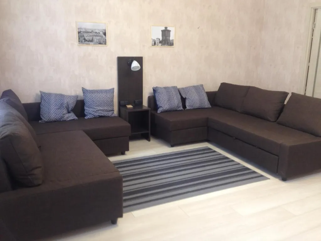 Квартира Сто метров до метро Космонавтов — аренда посуточно в Екатеринбург