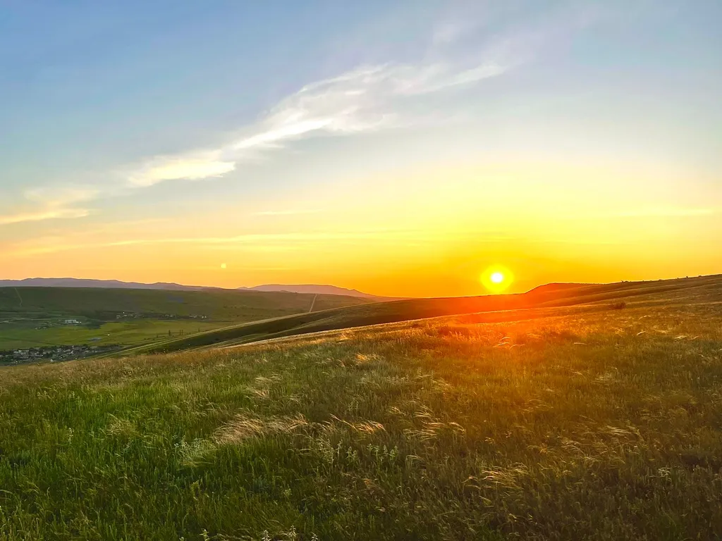 Купольный дом с видом на горы и море