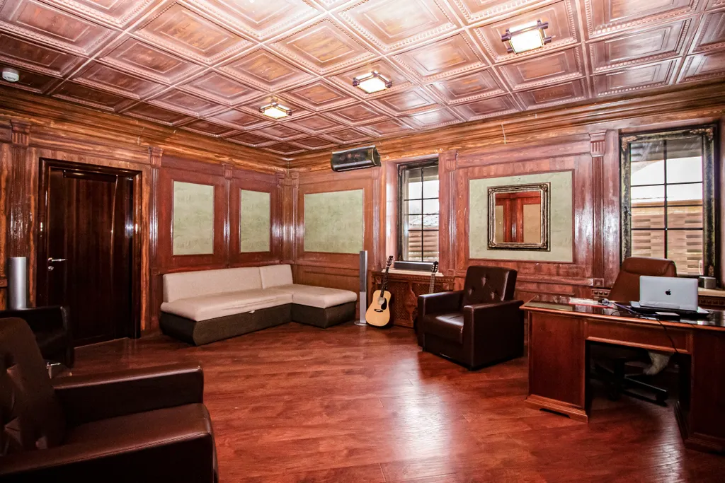 Шикарный дом с сауной, бассейном, караоке