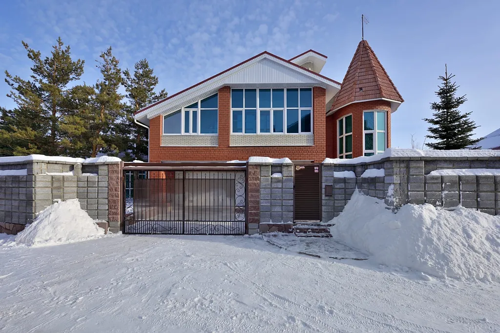 Уютный коттедж с видом на горы