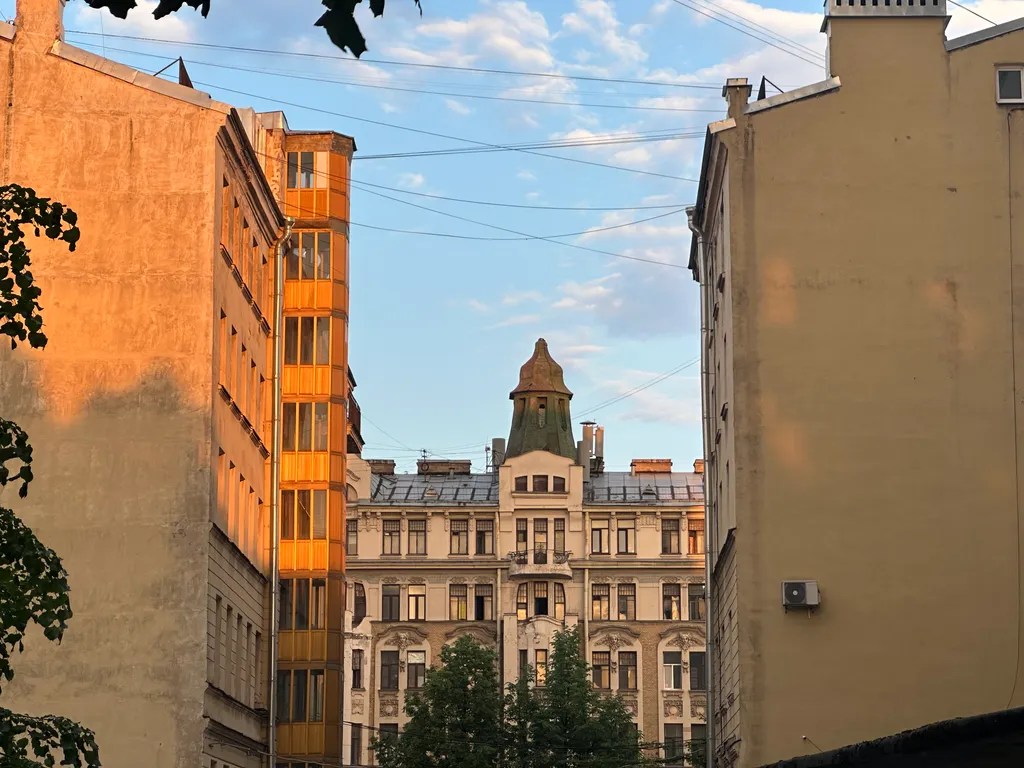Квартира Квартира Гостемания в старинном доме-флигеле на Петроградской стороне — Санкт-Петербург