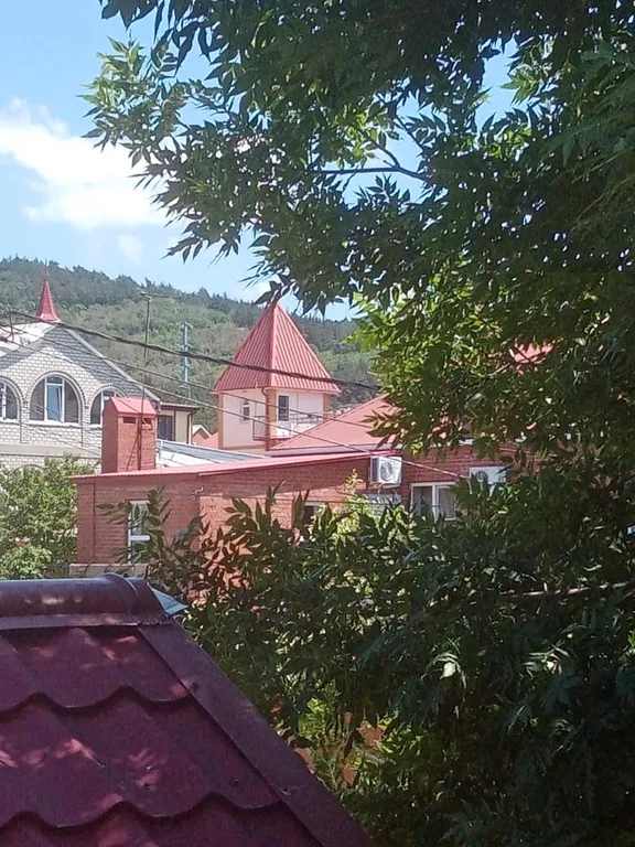 Комната с видом на горы