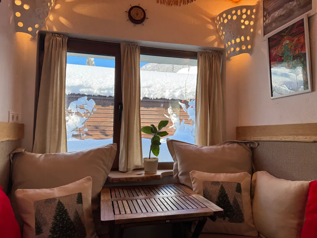 ZEN Lodge & Retreat - Сафари-вилла с видом на Аибгу и родниковой водой