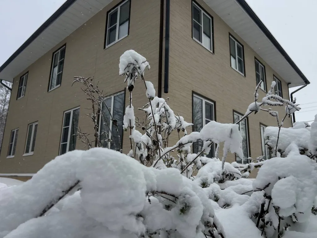 Дом с бассейном