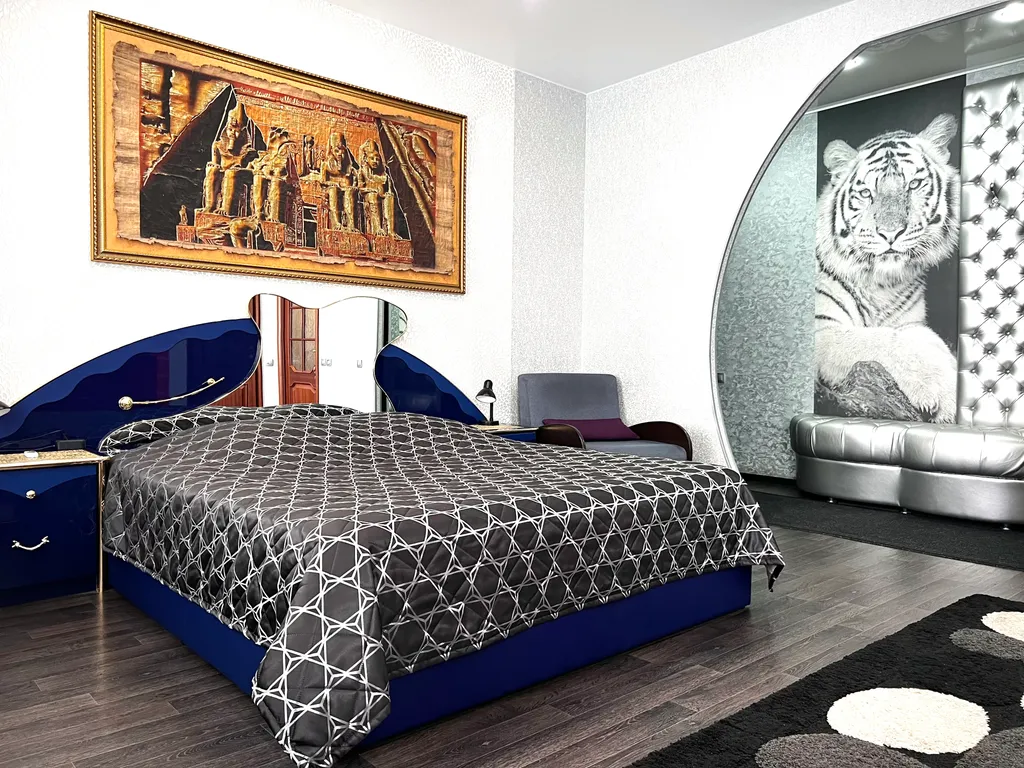 Студия люкс в центре Ангарска, Район Площадь, Администрация города