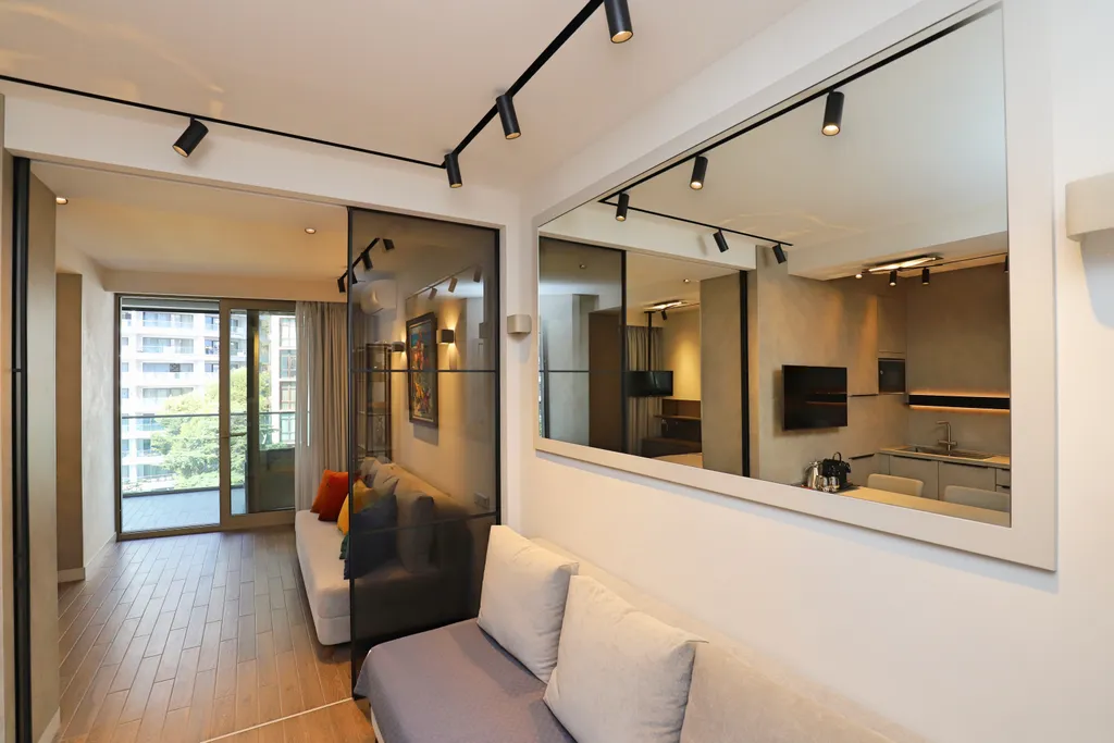 Апартаменты с дизайнерским ремонтом в жк Зазеркалье