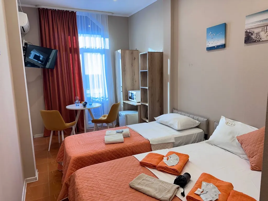 Квартира Квартира Семейный номер в центре сочи на набережной "Ривьера" — Сочи