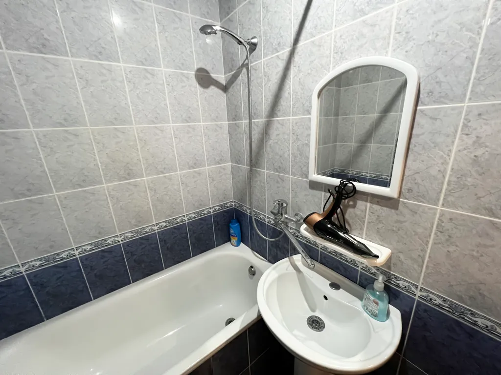 Апартаменты на Горной-Чистый воздух с видом на горы и город.