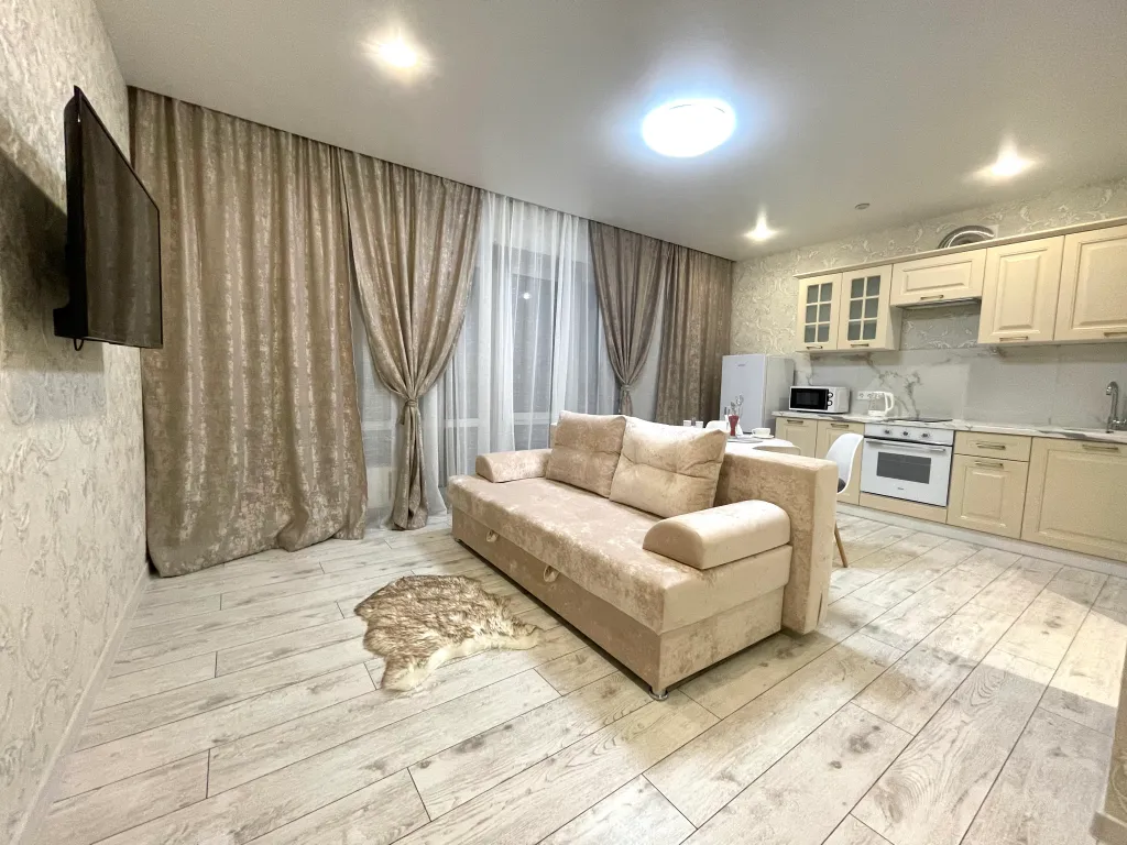 Квартира Квартира возле ТЦ Огни — Барнаул