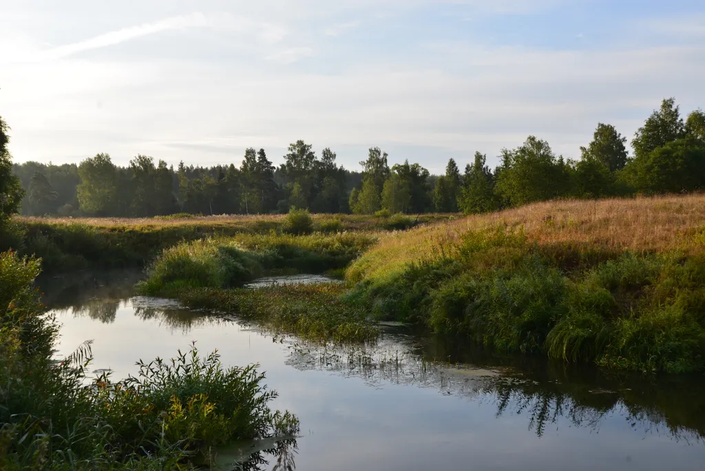 Просторный дом с баней в тихой деревушке у реки
