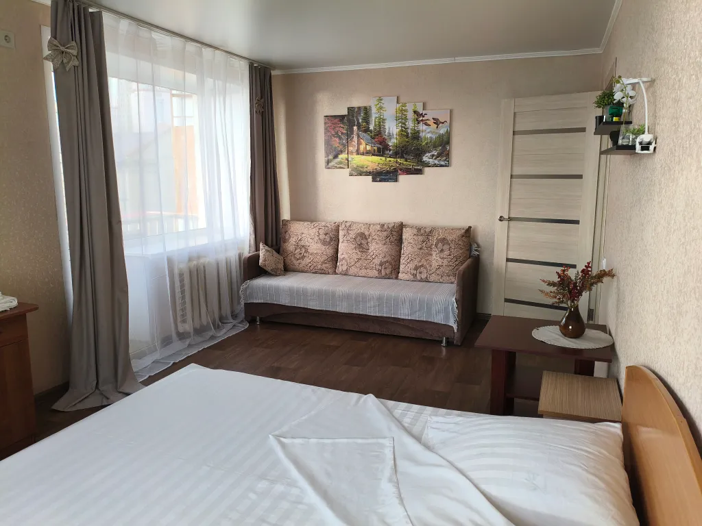 Уютная квартира в самом центре города — аренда посуточно в Саратов