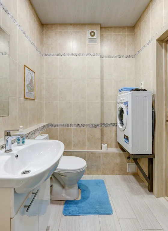 Сто метров до метро Космонавтов