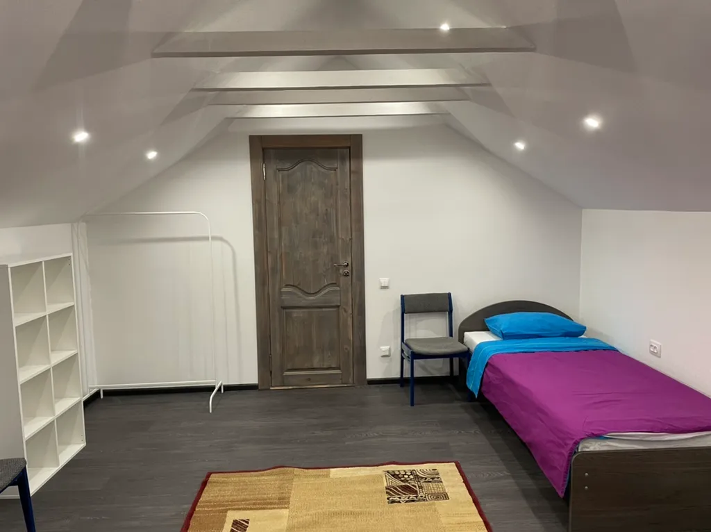 дом  на Выборгском шоссе у озера