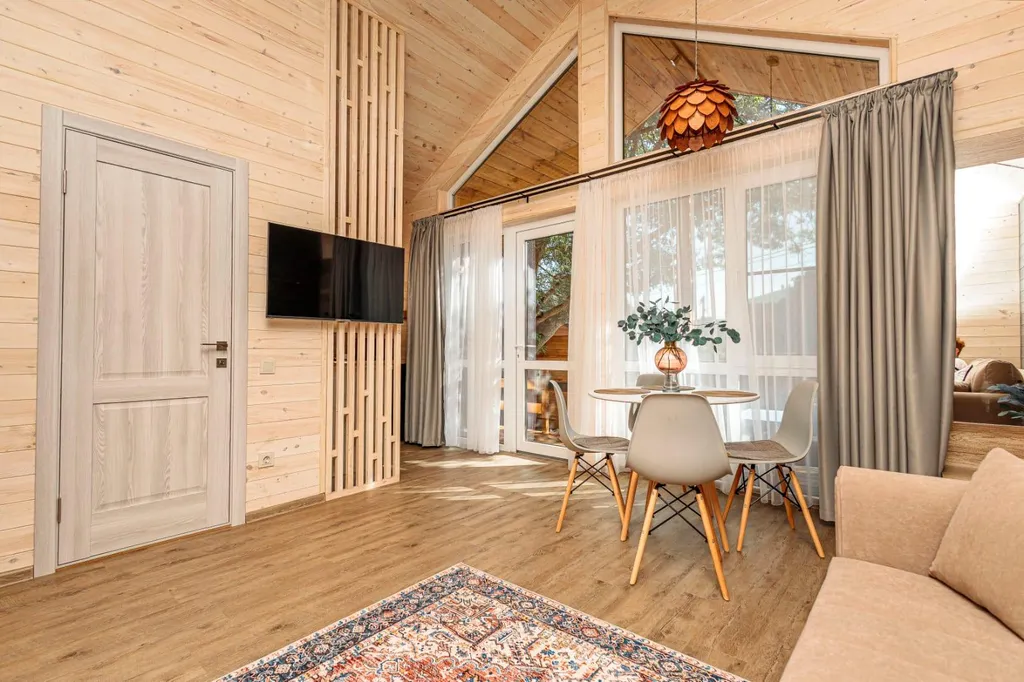 Барнхаус с террасой, бассейном и мангалом на территории