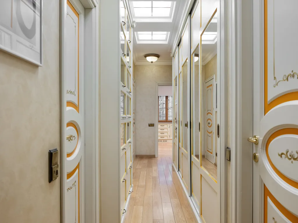 Квартира Модная Четверка с тремя ванными комнатами — Москва