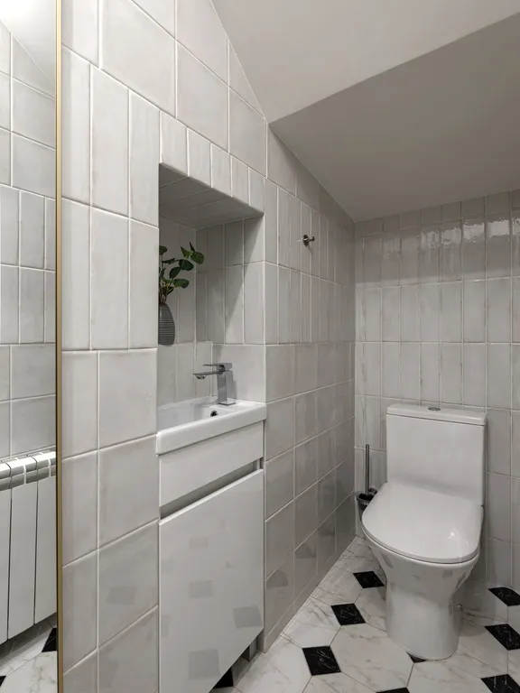 Атриум с распашной лестницей