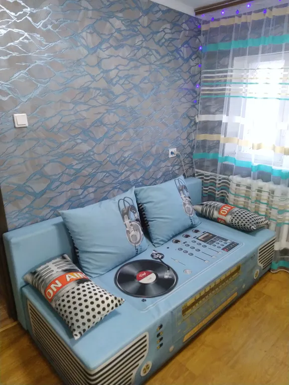 Трехкомнатная квартира в районе НЛМК