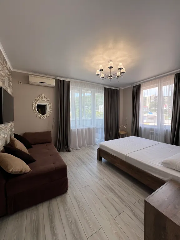 Уютная квартира в центре города Туапсе с видом на Чёрное море