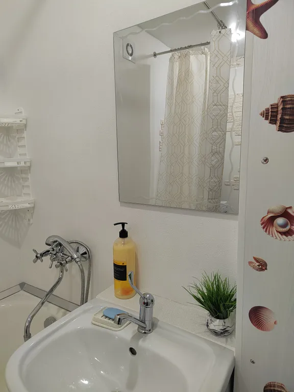 Теплая однокомнатная квартира на 3 этаже