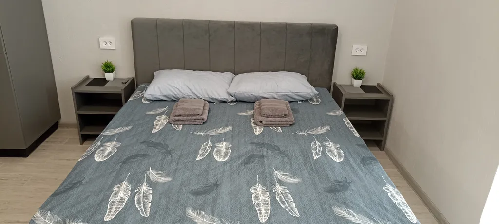 Новая, уютная студия