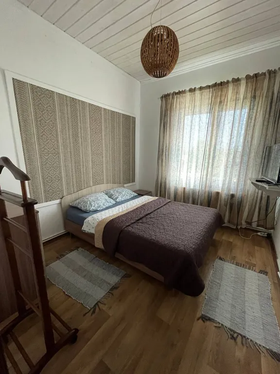 Квартира Двухкомнатный номер в доме с отдельным входом и санузлом — аренда посуточно в Таруса