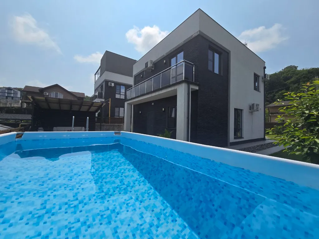 Коттедж Уютный дом для дружной семьи — Барановка