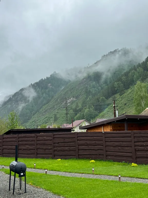 Двухкомнатный дом с видом на гору