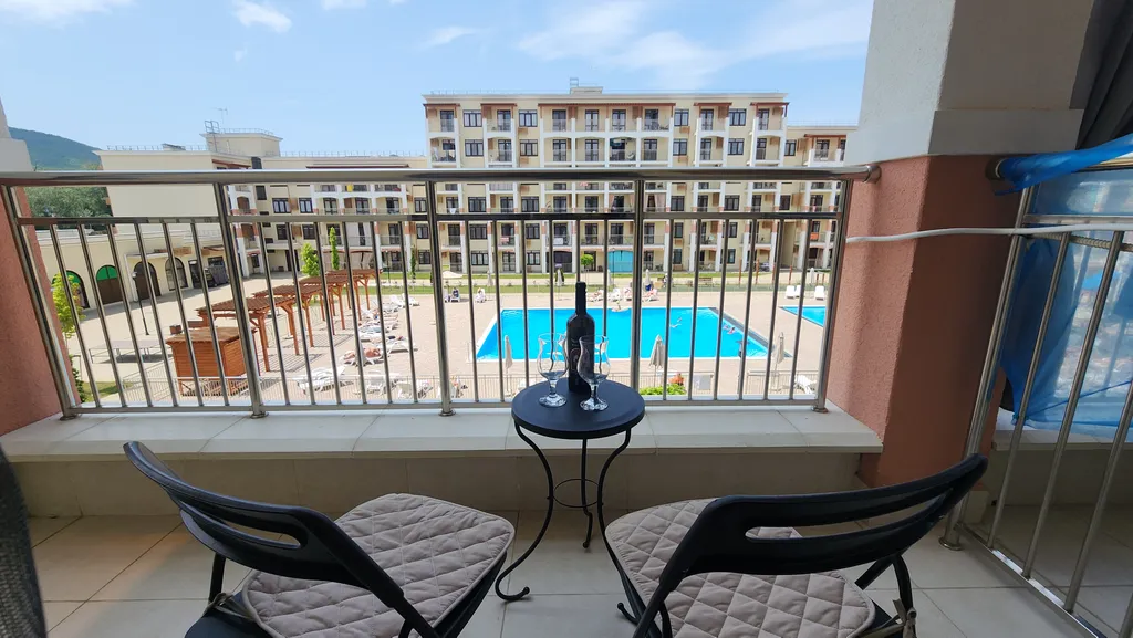 Квартира Шикарная студия с видом на бассейн — аренда посуточно в Сукко