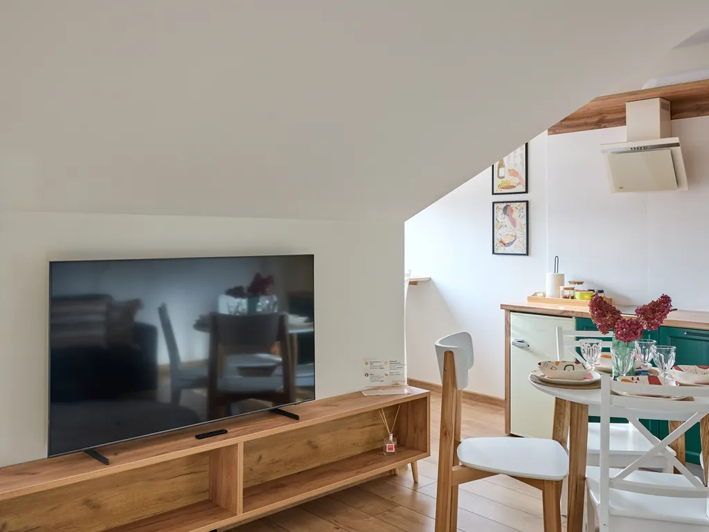 Яркая новая студия в самом центре