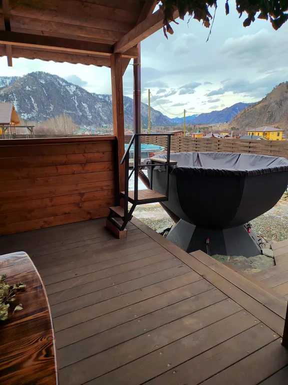 Уютный домик с видом на горы