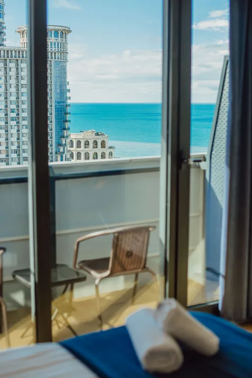 Студия с видом на море