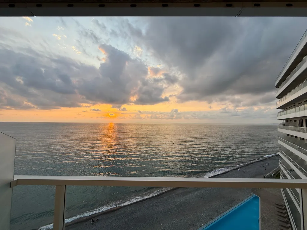 Квартира Роскошные апартаменты с прямым видом на море в Бамбо Бич Цихисдзири — Цихисдзири