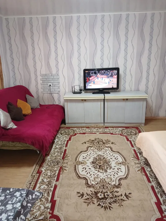 Просторная квартира — аренда посуточно в Нижнекамск