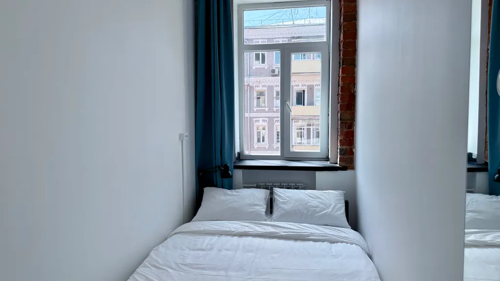 Уютная комната в стиле Лофт у метро Парк Культуры