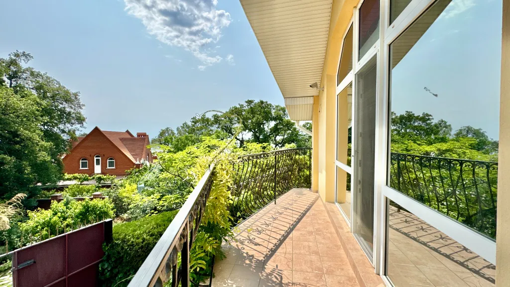 Домик с садом в Кореизе возле ялты