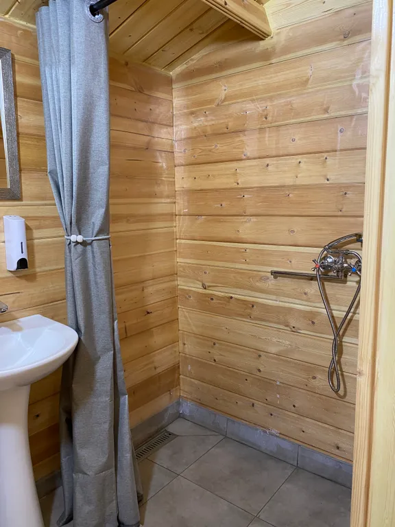 Коттедж у Водопада