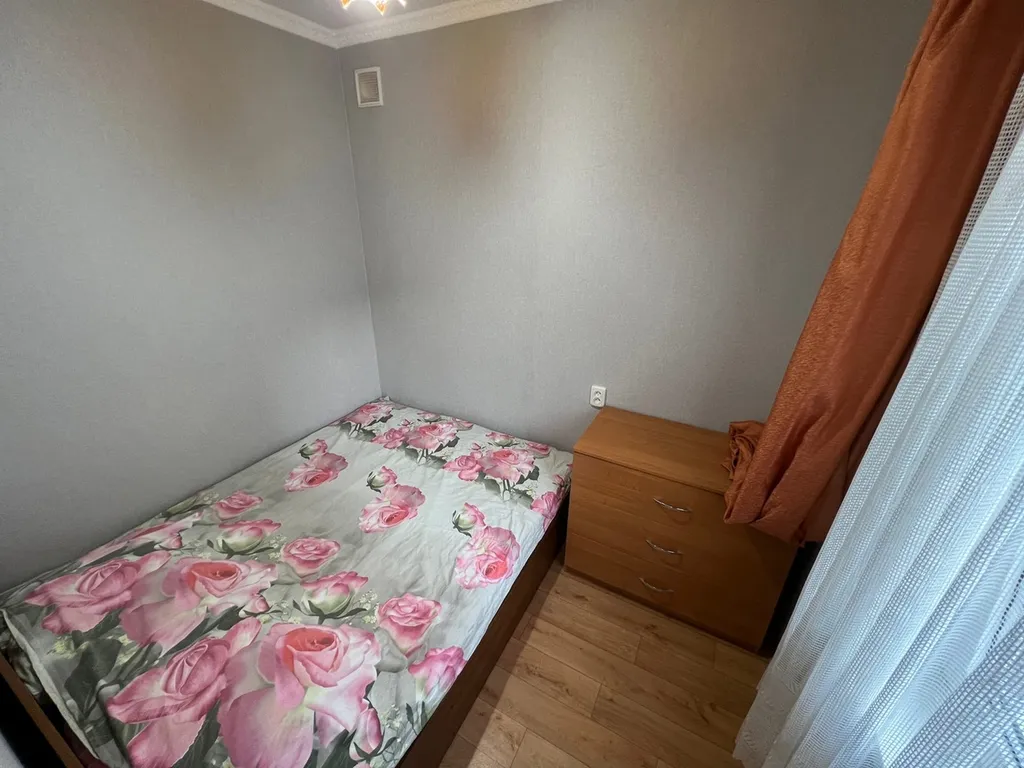 Двухкомнатный дом-студия со своим двором у парка Фрунзе