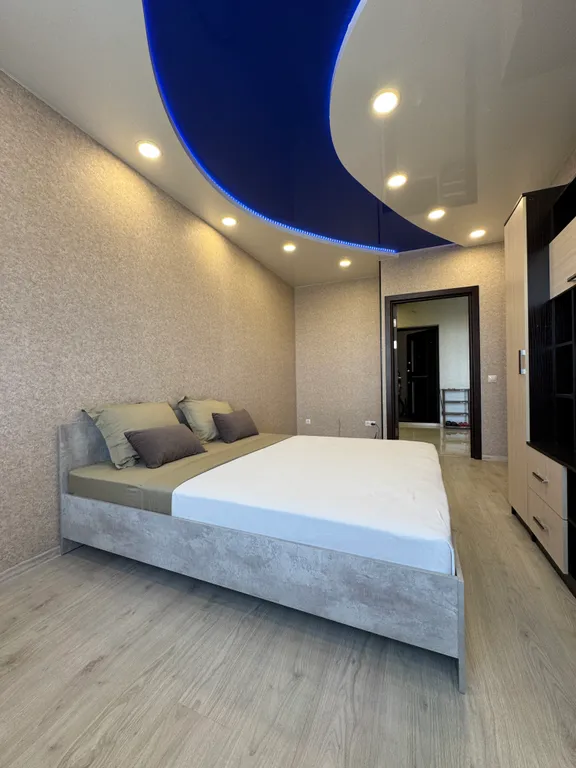 Апартаменты с видом на город с 24 этажа