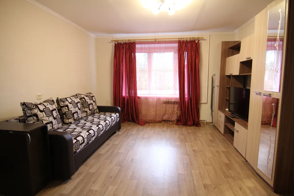 Однокомнатная квартира полулюкс рядом с центром города — аренда посуточно в Сосновый Бор