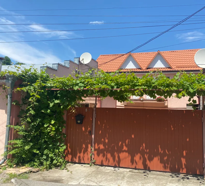 Коттедж Очаровательный дом на Водах — Кисловодск