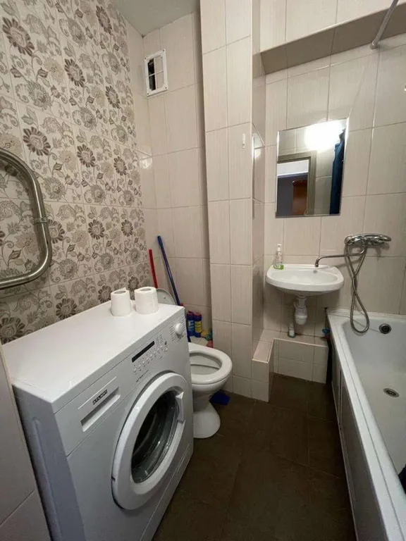 Квартира с 2-мя кроватями, рядом Акрон и Форум