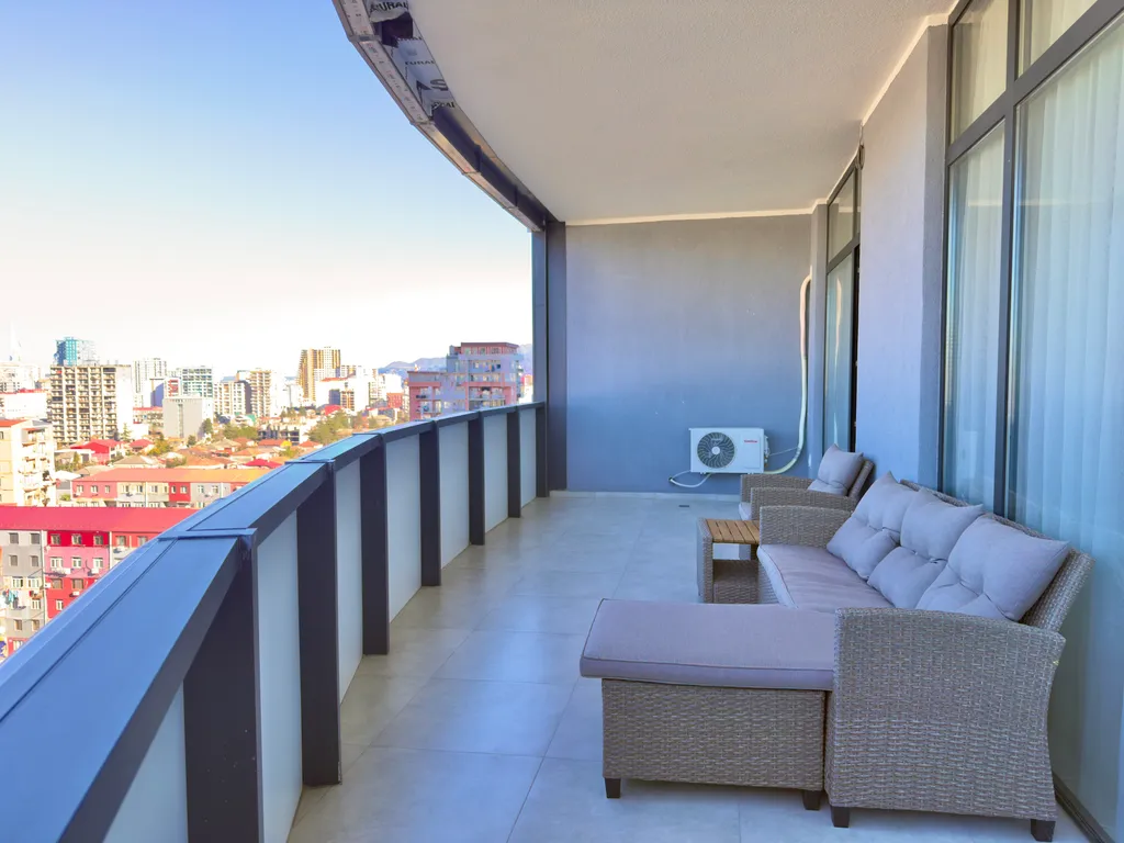 Big apartament on Bagrationi by Mavi Guest