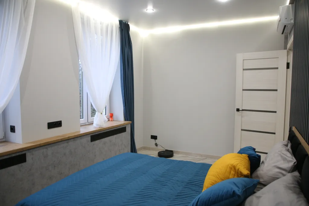 Стильные апартаменты "Кандинский" в центре города у моря