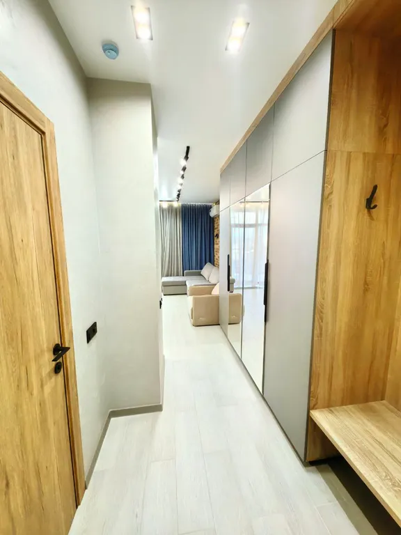 Дизайнерская студия с видом на море